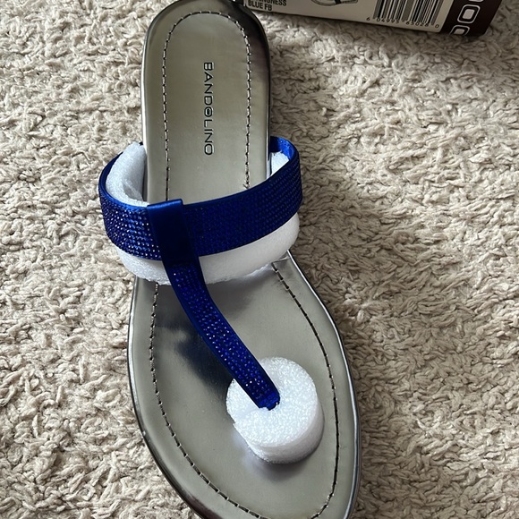 BRAND NEW IN BOX blue sparkle Bandolino Women’s Sandals, Size 9.5 - Picture 2 of 5